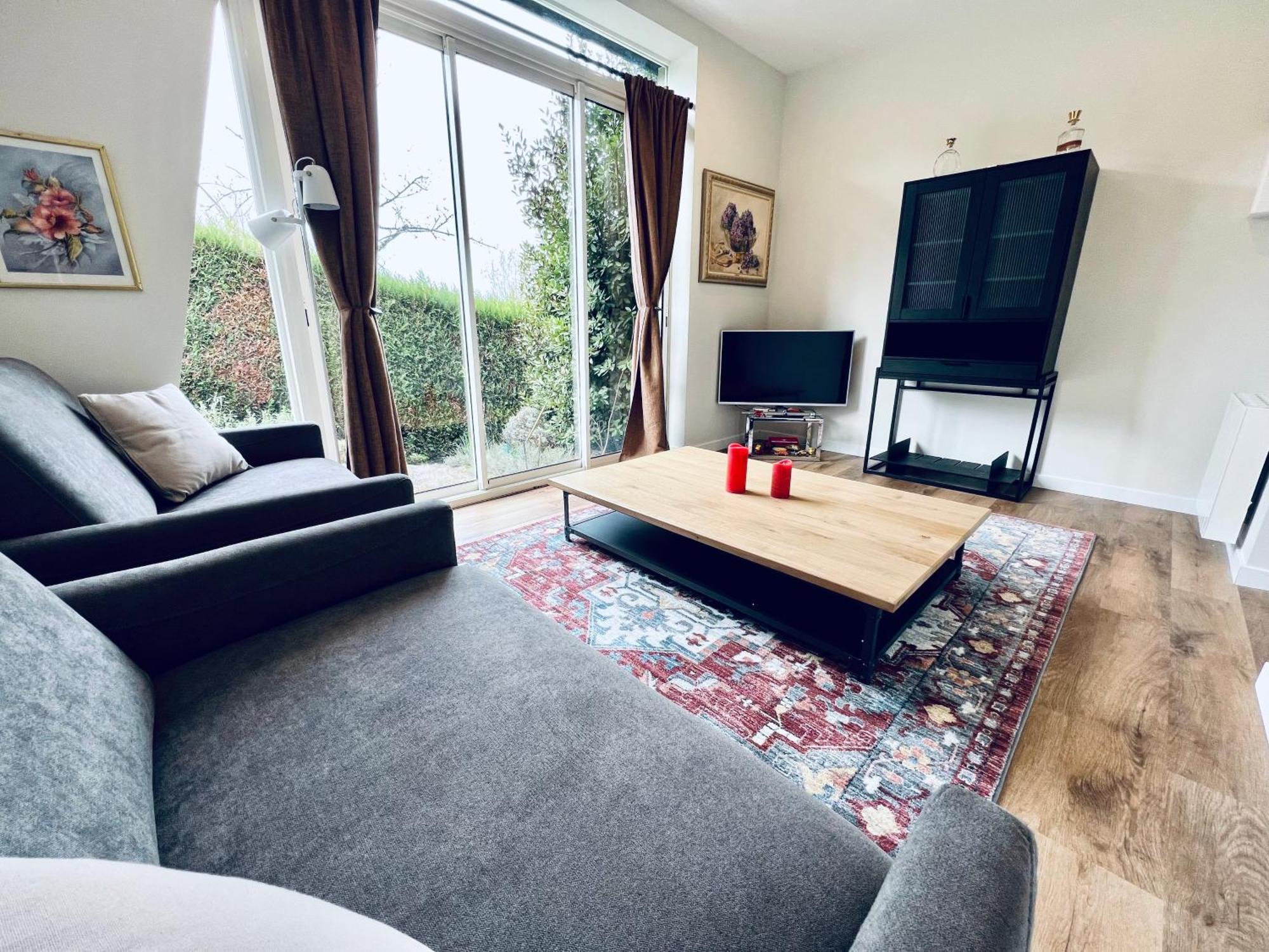 Le Manamour, Style Appart Hotel A 10 Min De Nevers Garchizy Екстериор снимка
